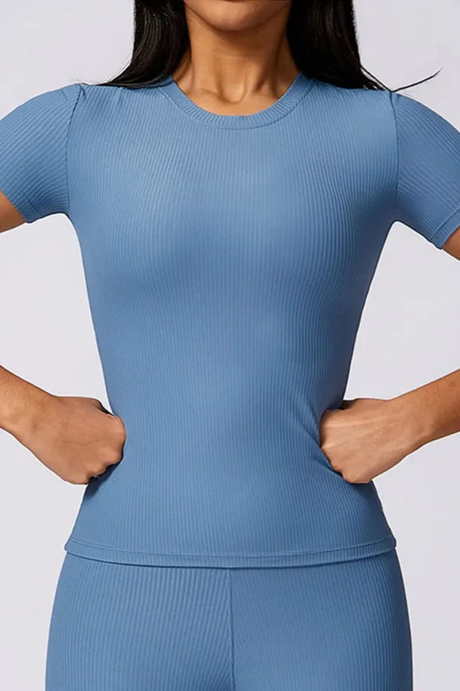 Quick-Dry Ribbed Yoga Crop Top