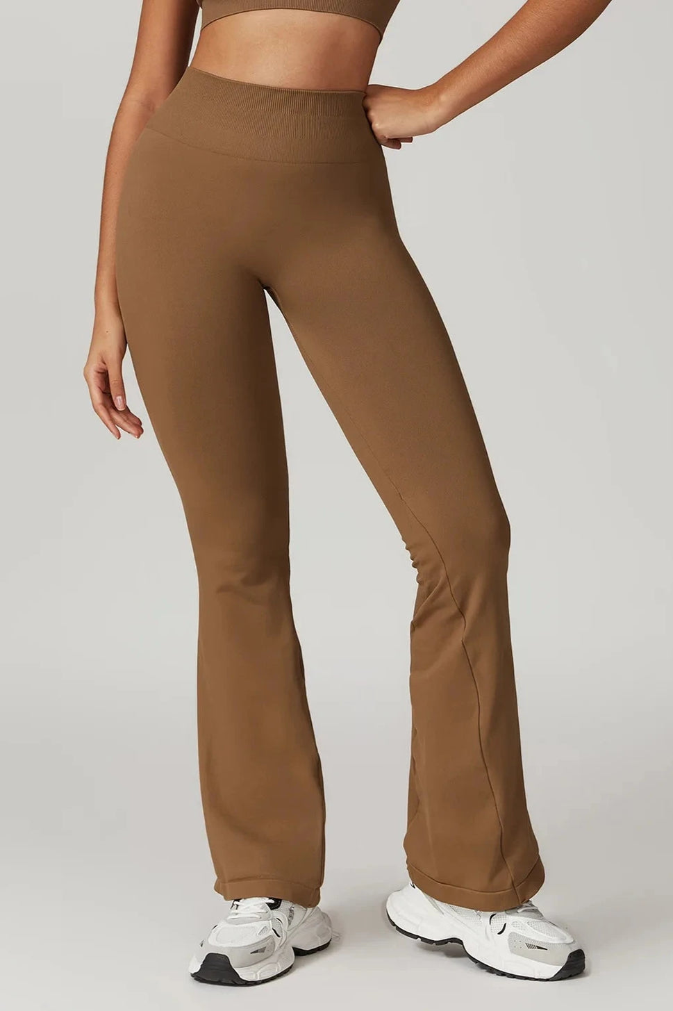 Ribbed Seamless Flared Yoga PantsBrown